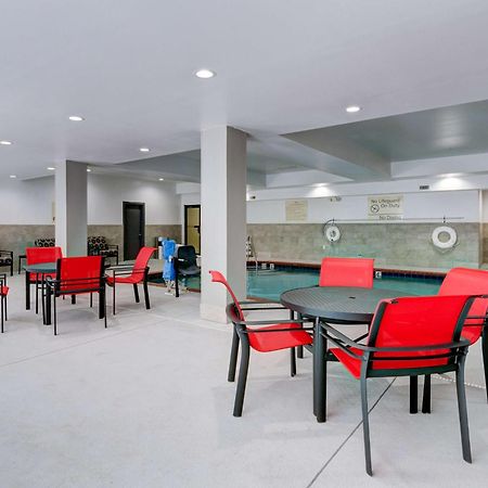 Hampton Inn Salem Zewnętrze zdjęcie