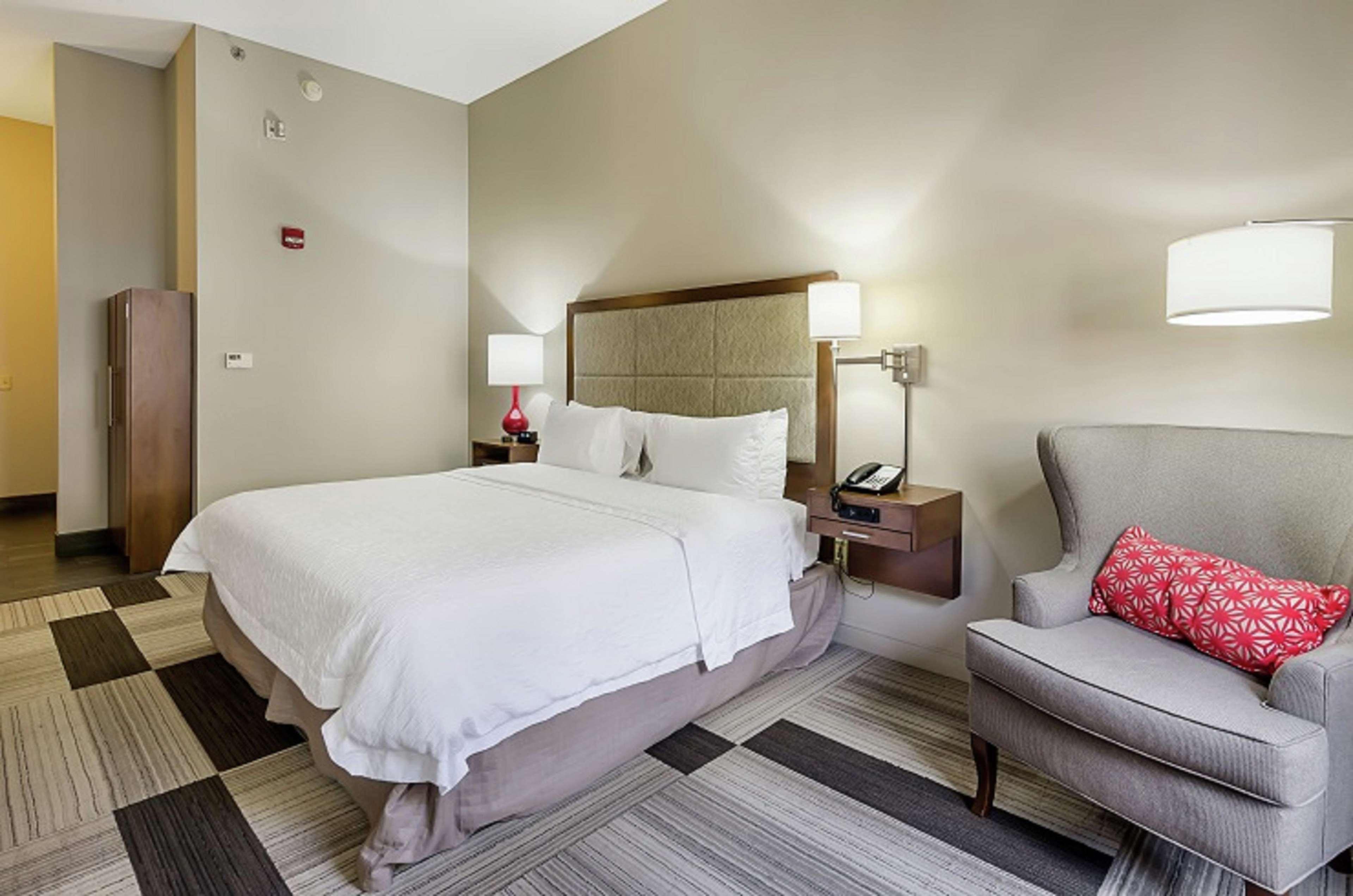 Hampton Inn Salem Zewnętrze zdjęcie
