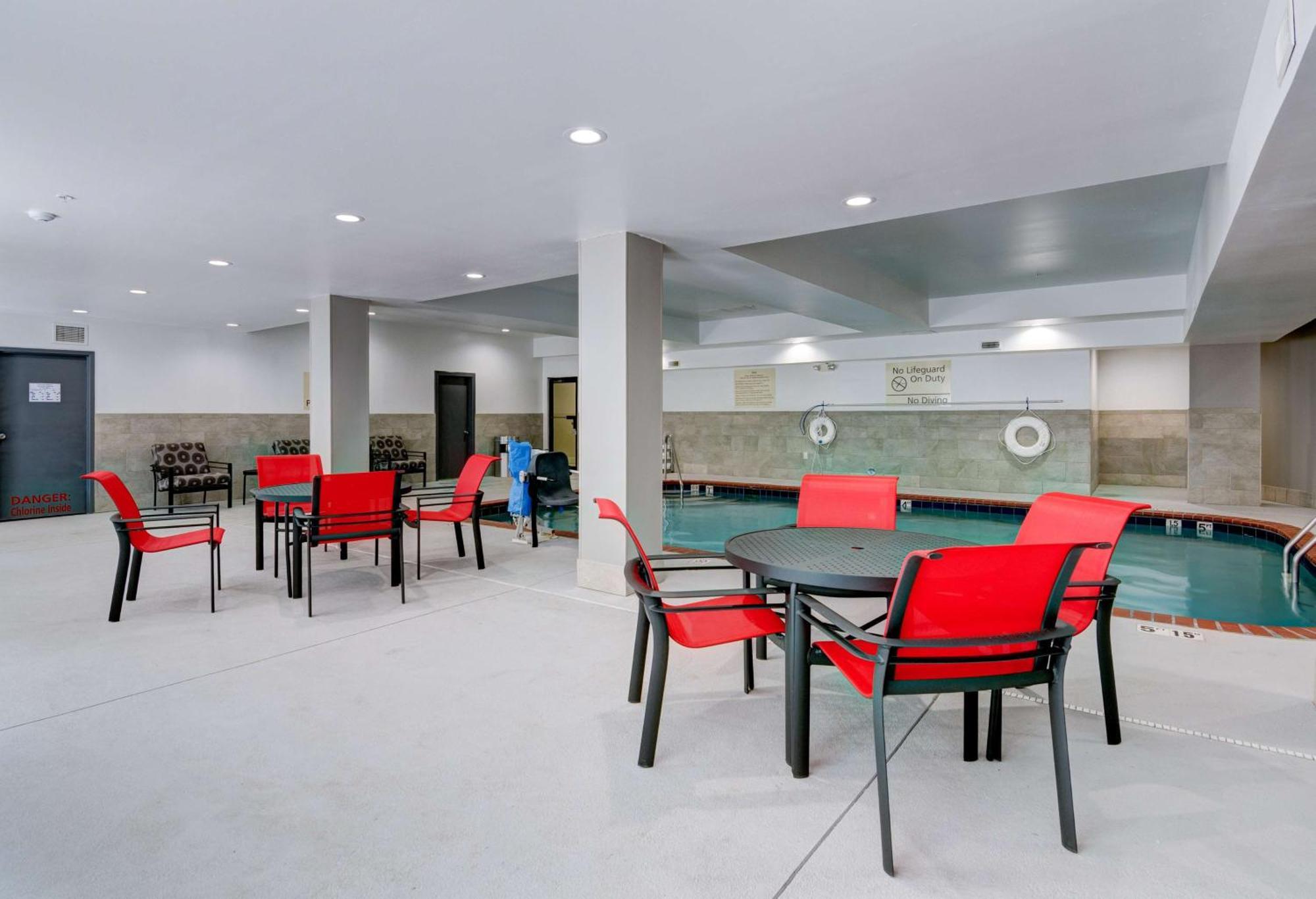 Hampton Inn Salem Zewnętrze zdjęcie