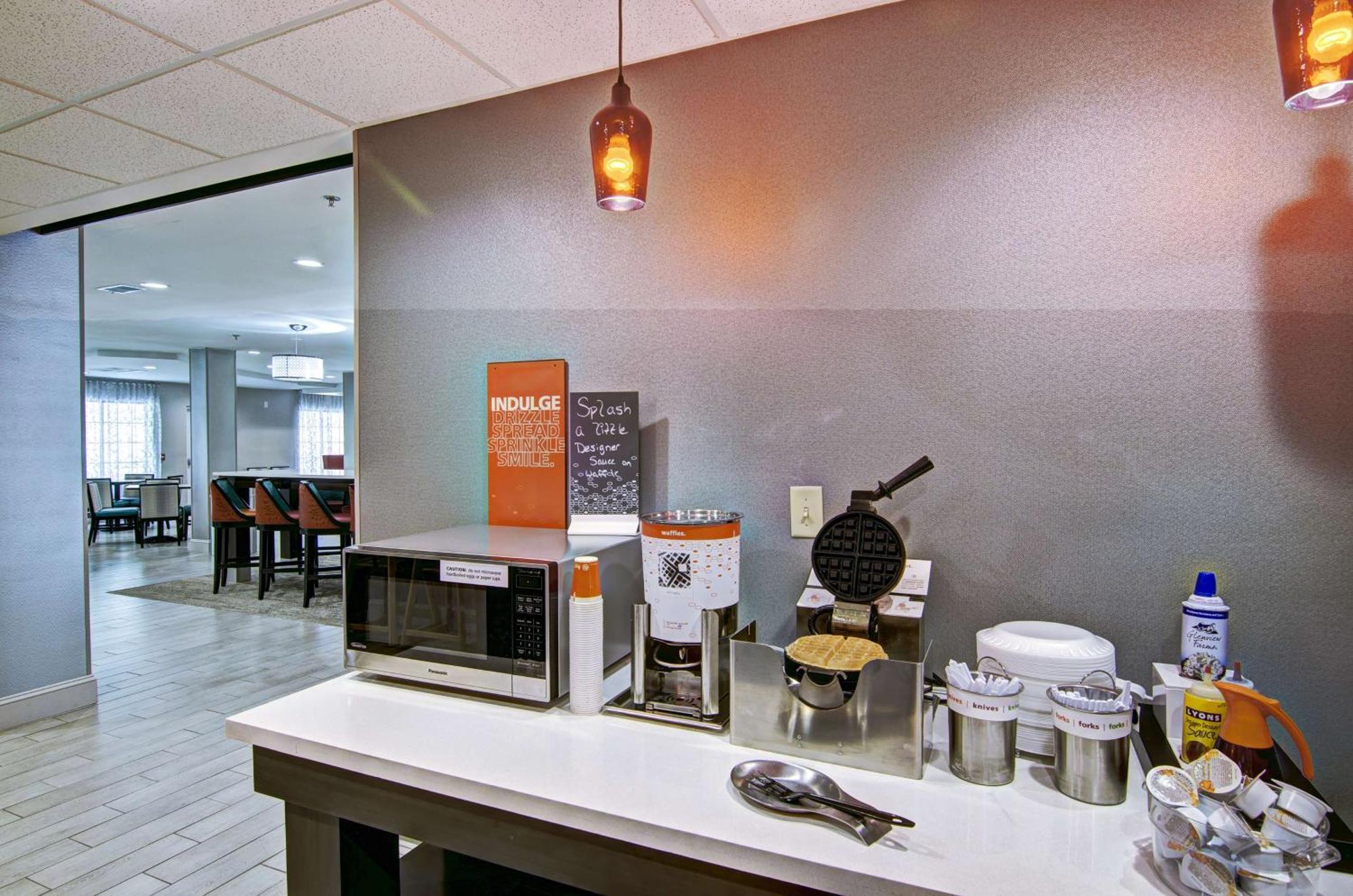 Hampton Inn Salem Zewnętrze zdjęcie