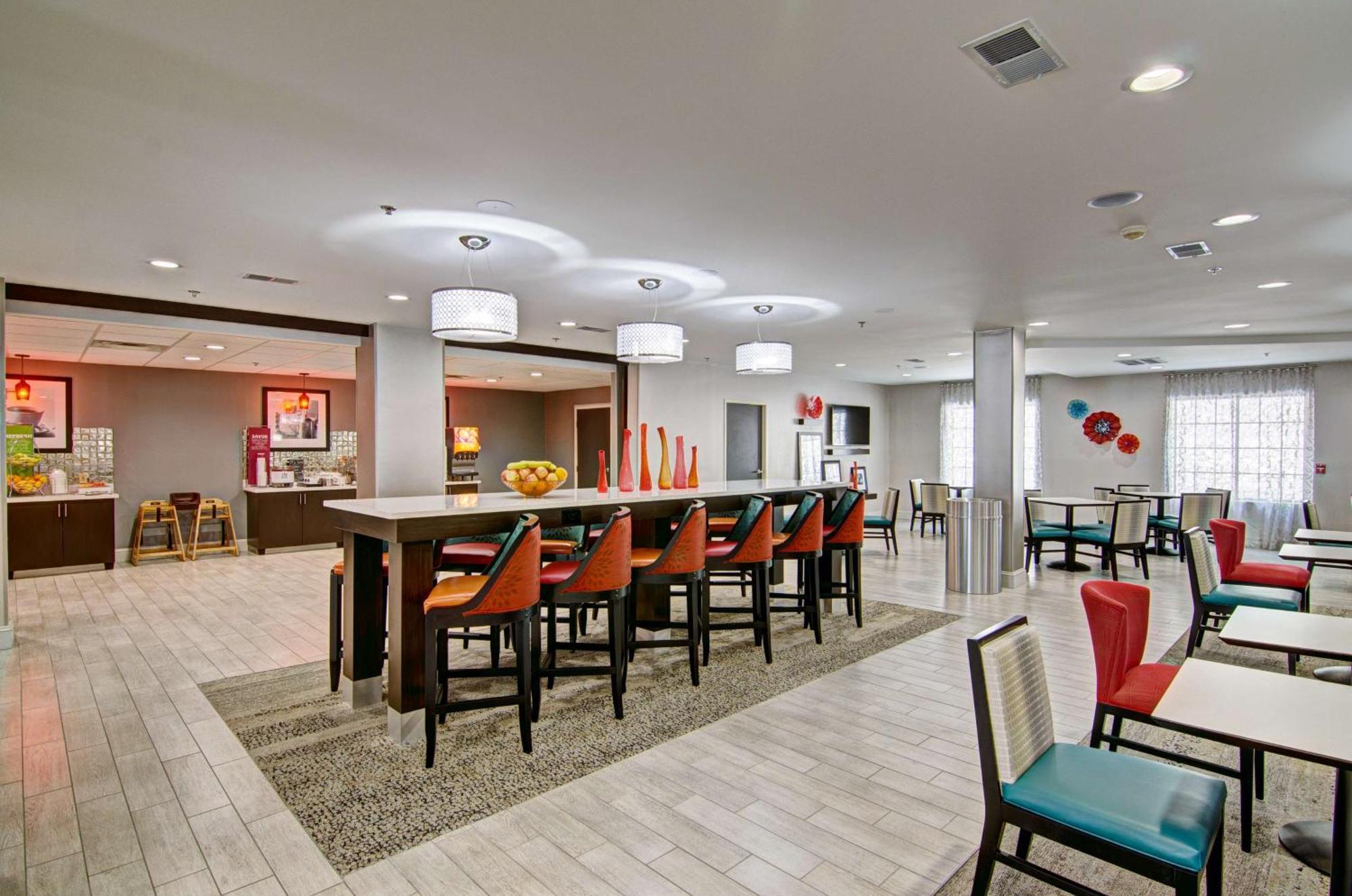 Hampton Inn Salem Zewnętrze zdjęcie