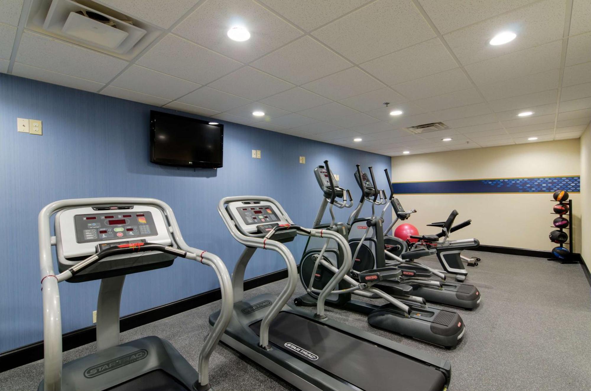 Hampton Inn Salem Zewnętrze zdjęcie