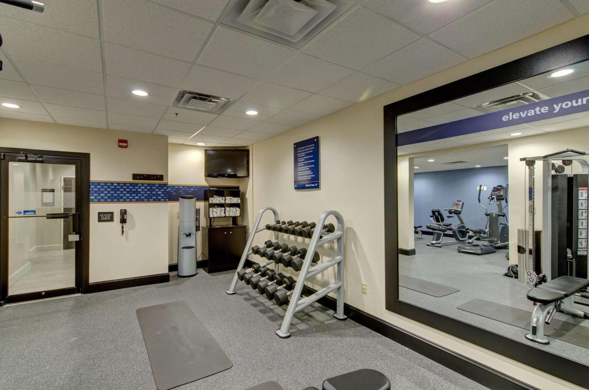 Hampton Inn Salem Zewnętrze zdjęcie